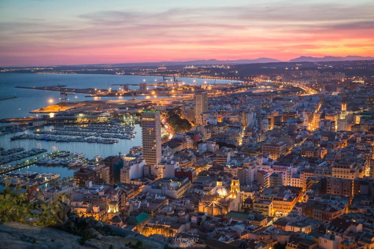 Cigarreras Lovely Loft Alicante Exterior photo